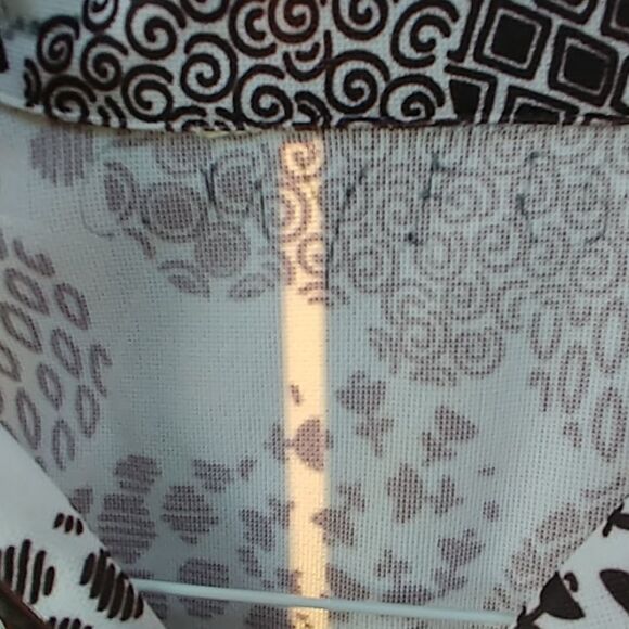 Sleeveless Black White 60s 70s Mod Belted Dress - Picture 6 of 6